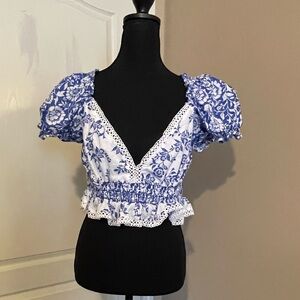 Altar'd State Blue White Toile Floral Puff Sleeve Crop Top Eyelet Lace Size L